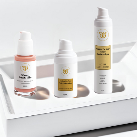 Coffret Trio Suprême Jeunesse : la crème de jour à l'acide hyaluronique Actif Anti-Rides, le sérum au botox-like Cure de Relaxation et le contour des yeux à l'acide hyaluronique Actif Contour