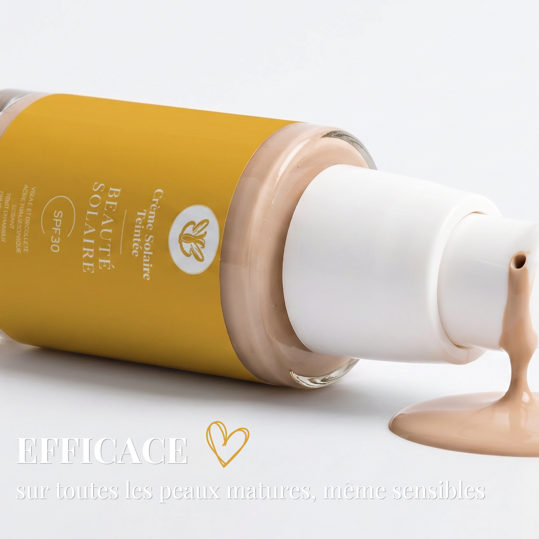 Texture légère de la Beauté Solaire Teintée SPF 30 adaptée aux femmes après 40 ans